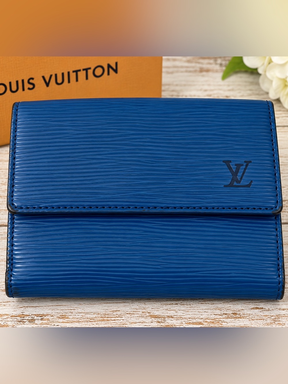 Louis Vuitton Blue Epi Leather Bifold Wallet Vintage France